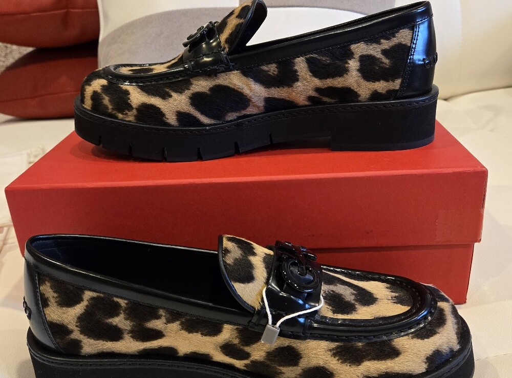 Ferragamo Women's Ofelia Leopard Real Haircalf Loafer Gancini Size 9 and 9.5 NWB - Picture 4 of 16